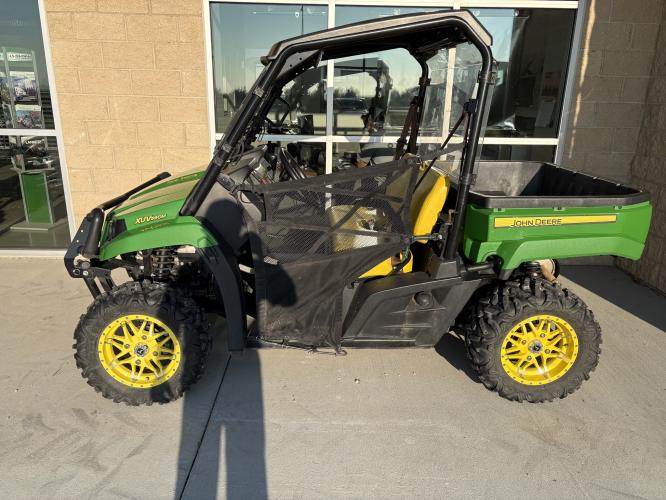 John Deere XUV 590M