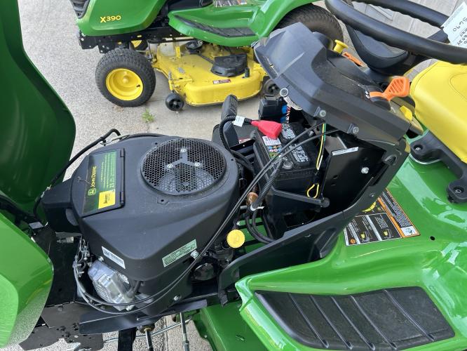 John Deere X390