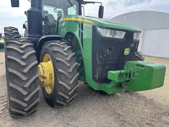 John Deere 8400R