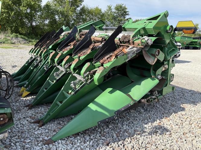 John Deere C12F