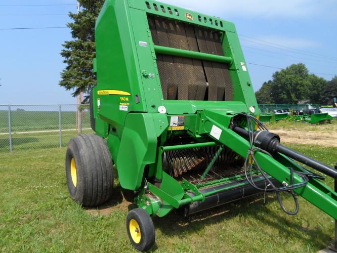 John Deere 560M