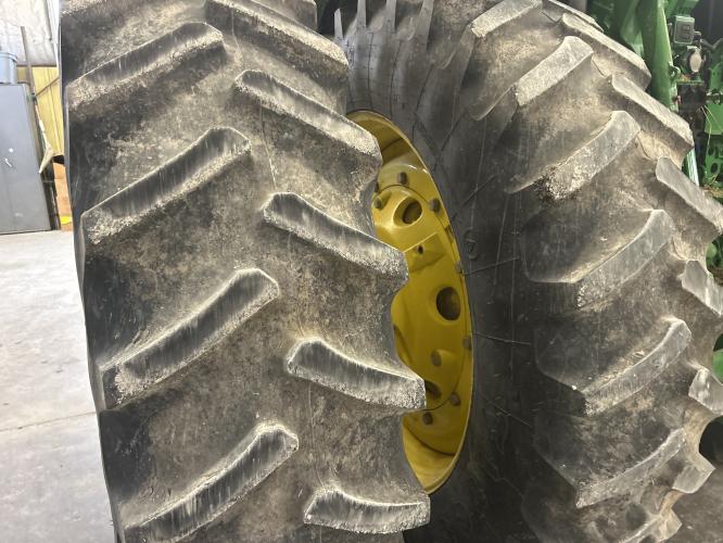 John Deere 6175R