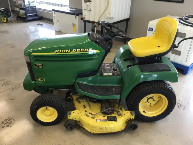 John Deere 325