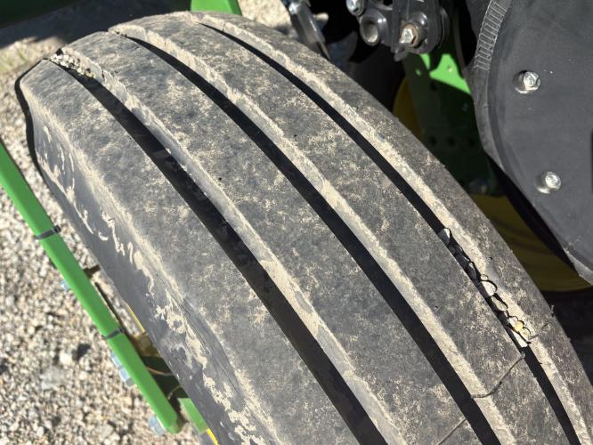 John Deere 1775NT