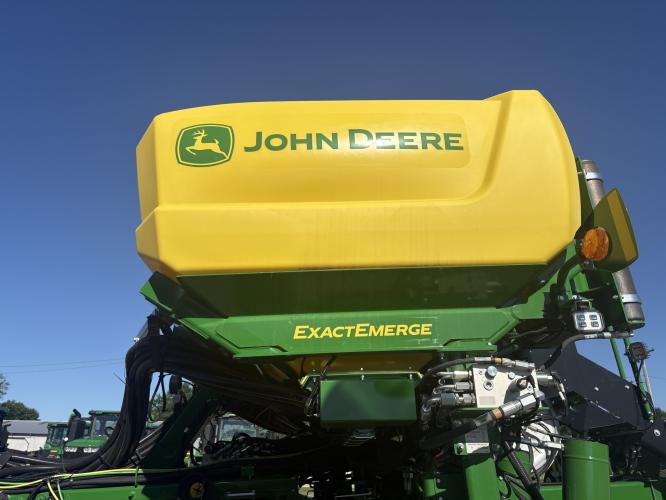 John Deere 1775NT