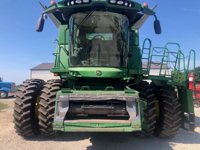 John Deere S780