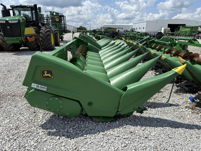 John Deere C8R