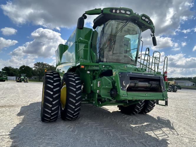 John Deere S770