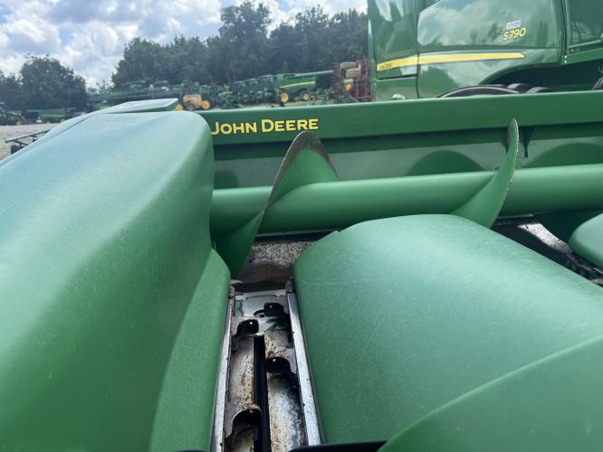 John Deere C12F