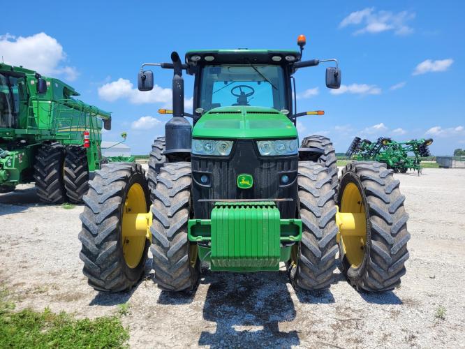 John Deere 8360R