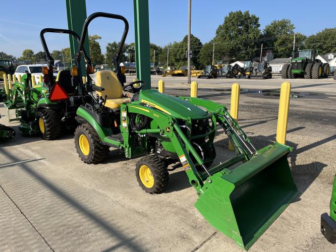 John Deere 1025R