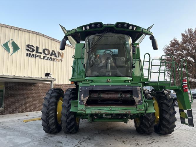 John Deere S770