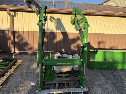 2022 John Deere NEW 540R Loader