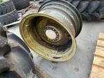 John Deere AH205131 26x16 rim - 2wd for 18.4x26 tire