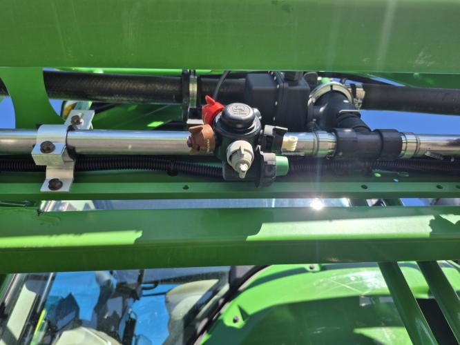 John Deere 612R