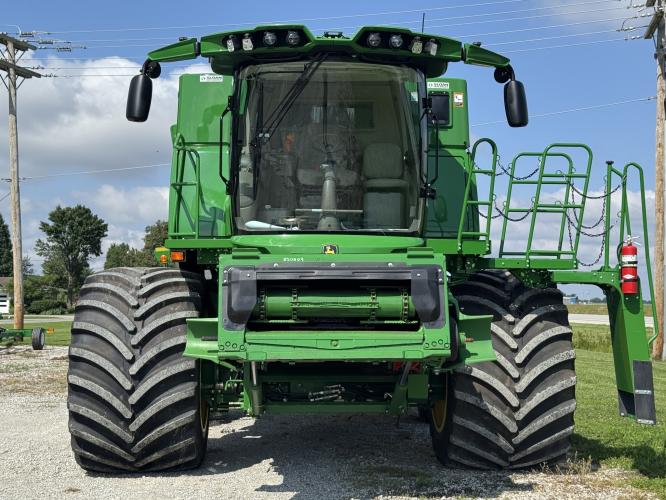 John Deere S790