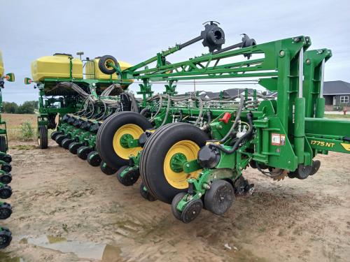 2024 John Deere 1775NT