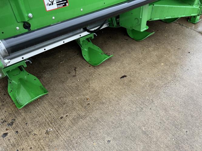 John Deere C12F