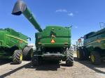 John Deere S670