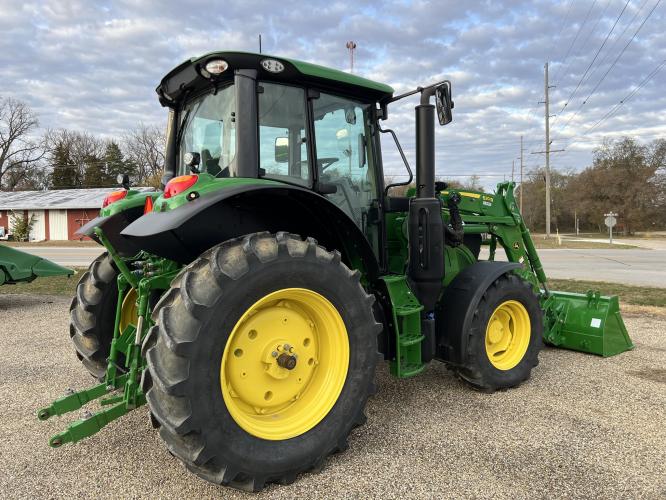 John Deere 6130M