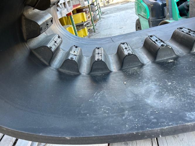 John Deere R554230 - 36" TRACK 9RX