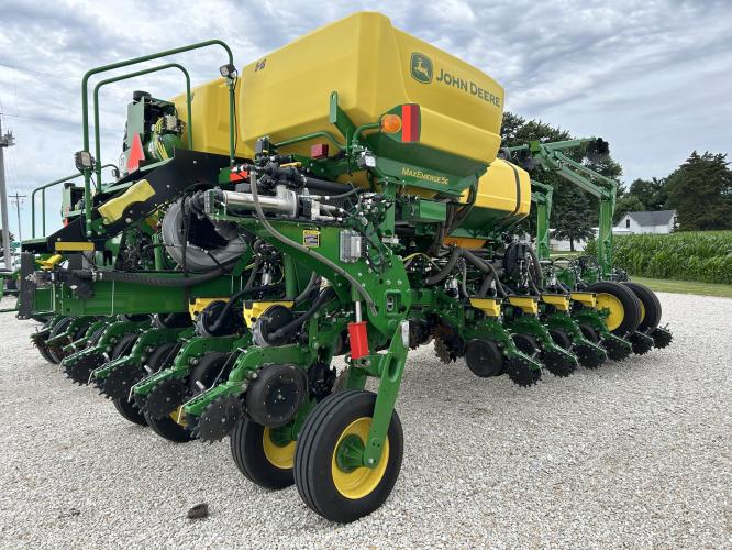 John Deere 1775NT