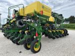 John Deere 1775NT