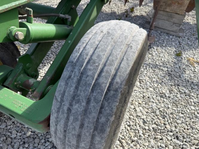 John Deere 512