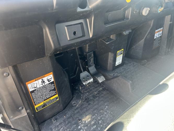 John Deere XUV 845M HVAC Cab