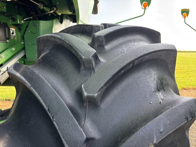 John Deere S790