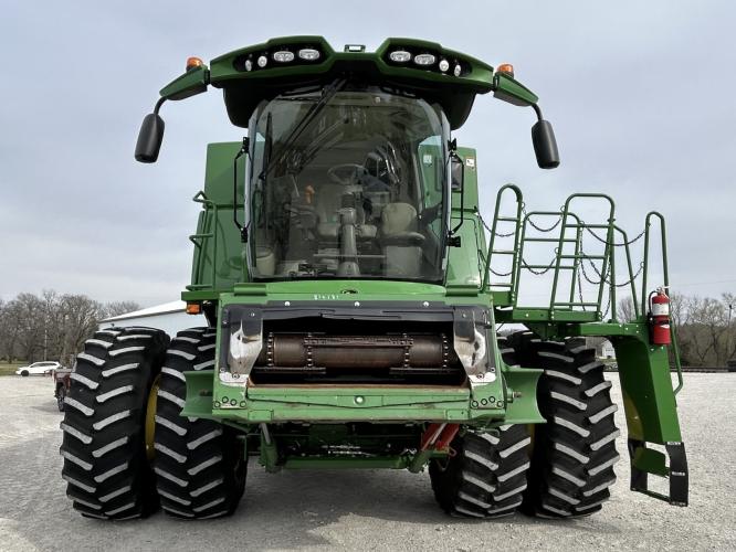 John Deere S790