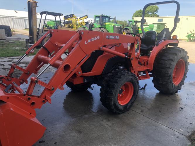 Kubota MX5800