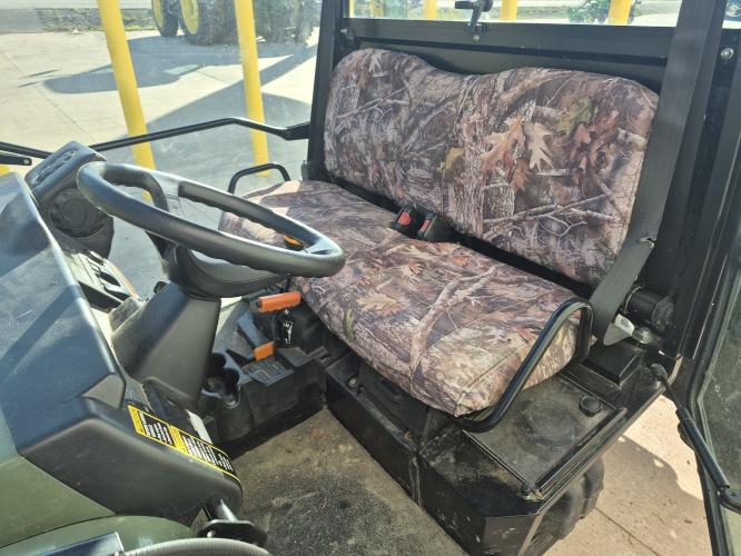 John Deere XUV 825I OLIVE