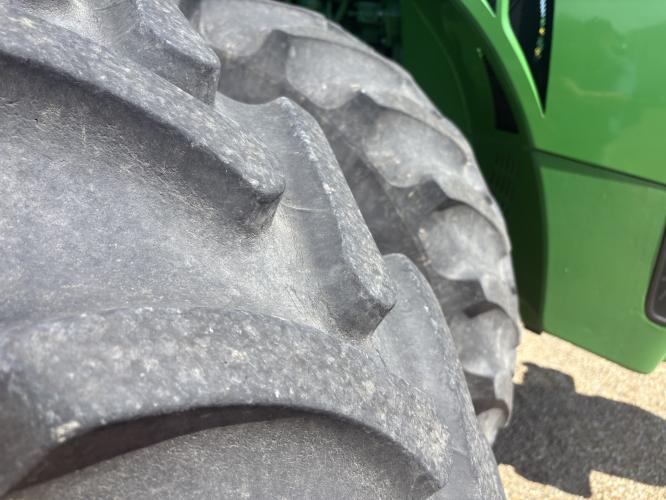 John Deere 8285R