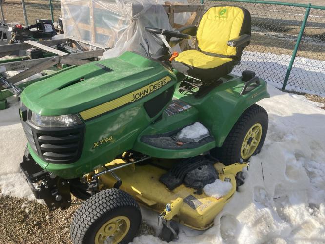 John Deere X734