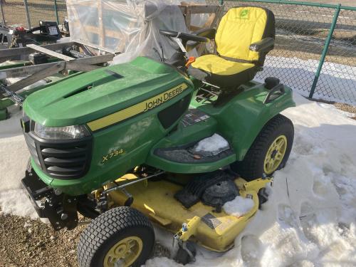 2022 John Deere X734