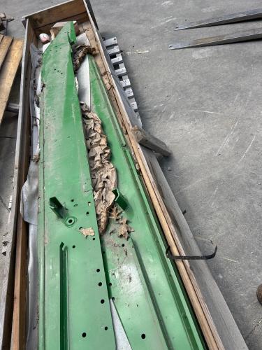 John Deere NEW KXE10095 SHOE KIT