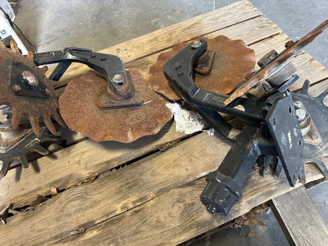 Dawn combo trash wheel / coulter for JD