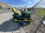 John Deere X738