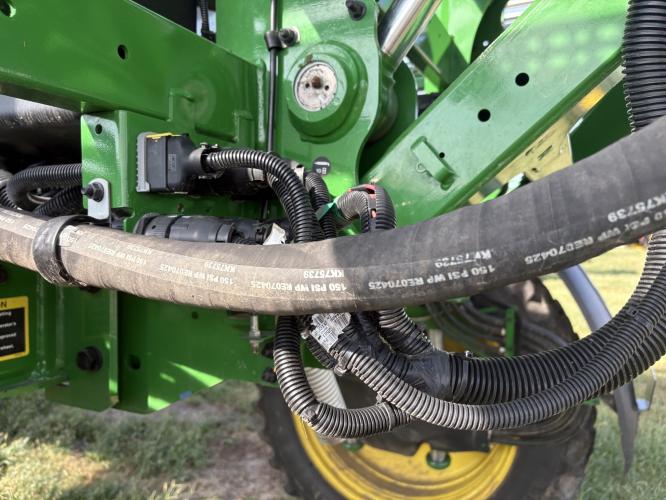 John Deere 412R