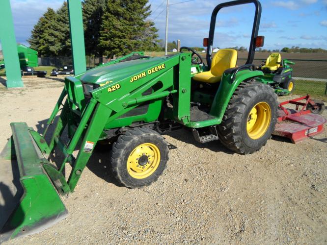 John Deere 4300