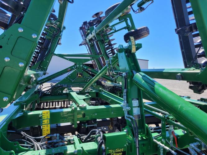 John Deere 2660VT