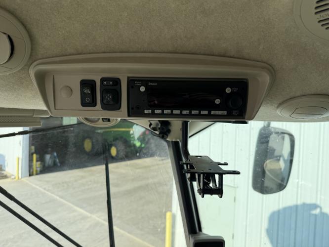 John Deere S780