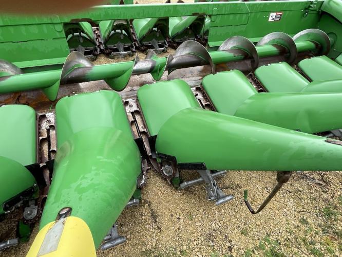 John Deere 608C