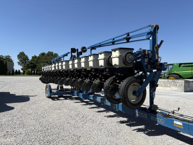 Kinze 3600