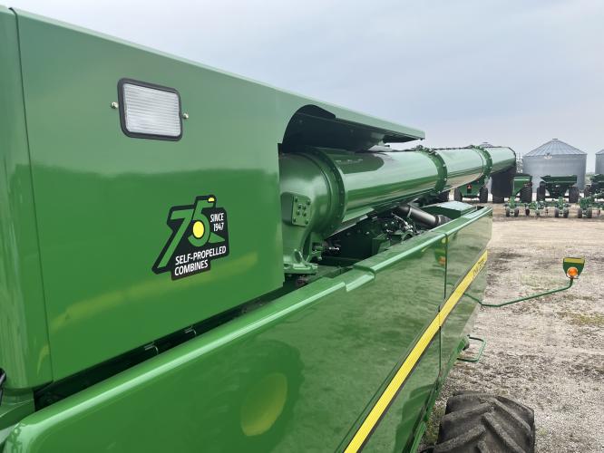 John Deere S780