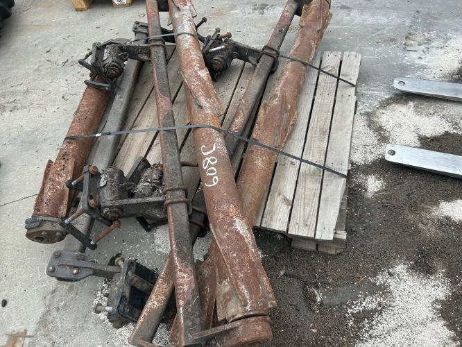 Yetter 5000-026E - 8 row devastator