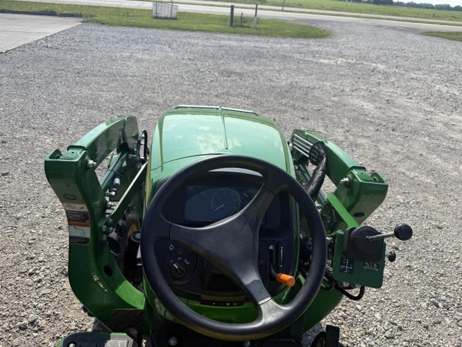 John Deere 3025E
