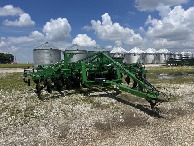 John Deere 2730