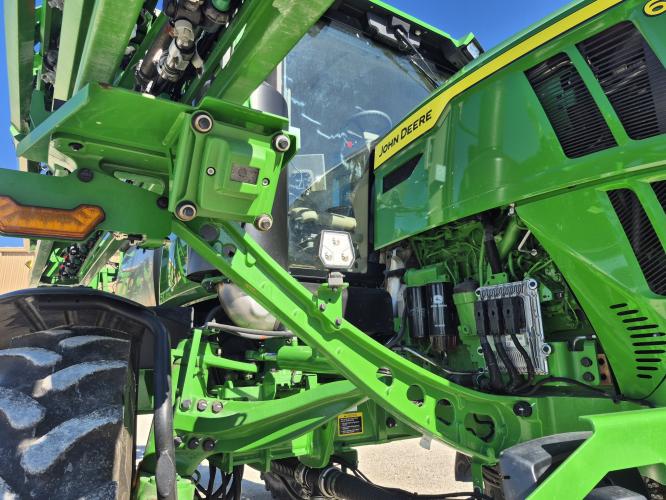 John Deere 612R